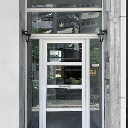 Sea Breeze 2 Bedroom - 10 Min Walk To Apartment