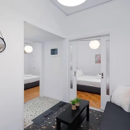 Sea Breeze 2 Bedroom - 10 Min Walk To *